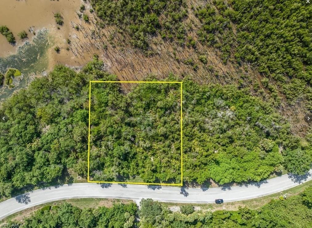 822 Whiskey Creek DR-12