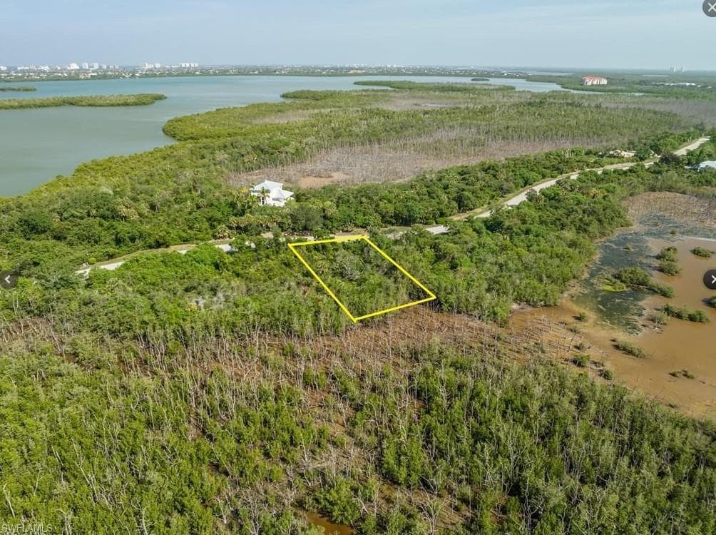 822 Whiskey Creek DR-7