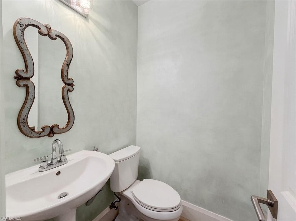 6772 Southern Oak CT-13