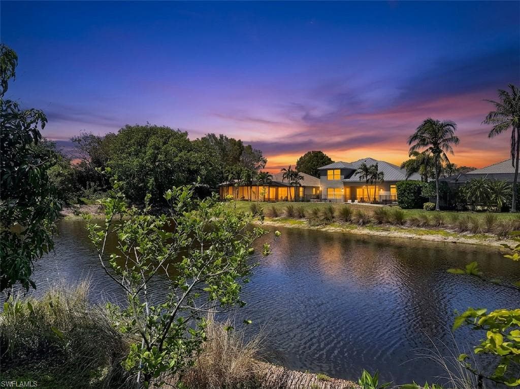 6772 Southern Oak CT-17