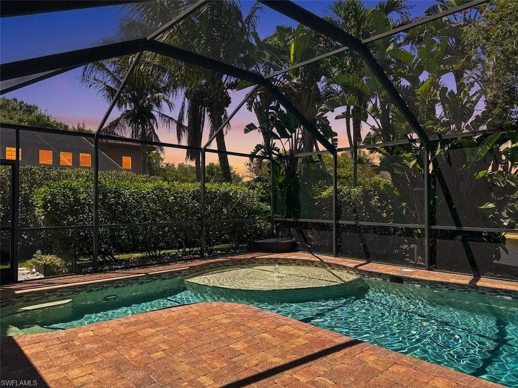 6772 Southern Oak CT-18