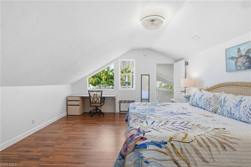 421 Connecticut ST-9