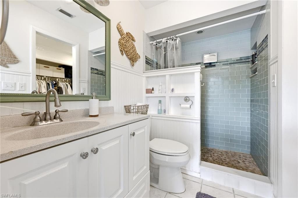 720 Meyer DR-17