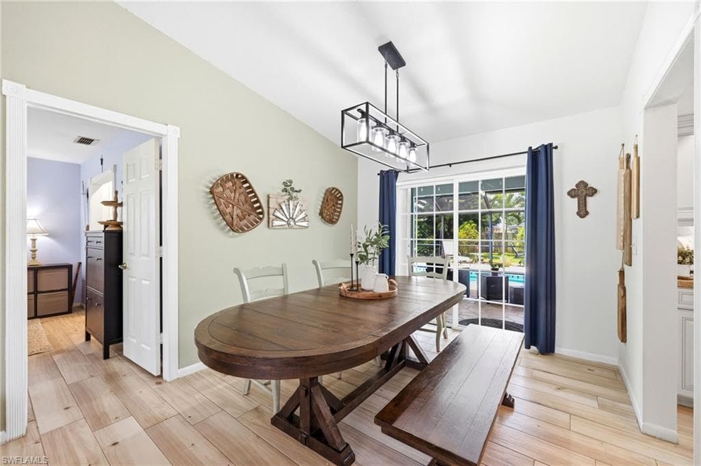 720 Meyer DR-7