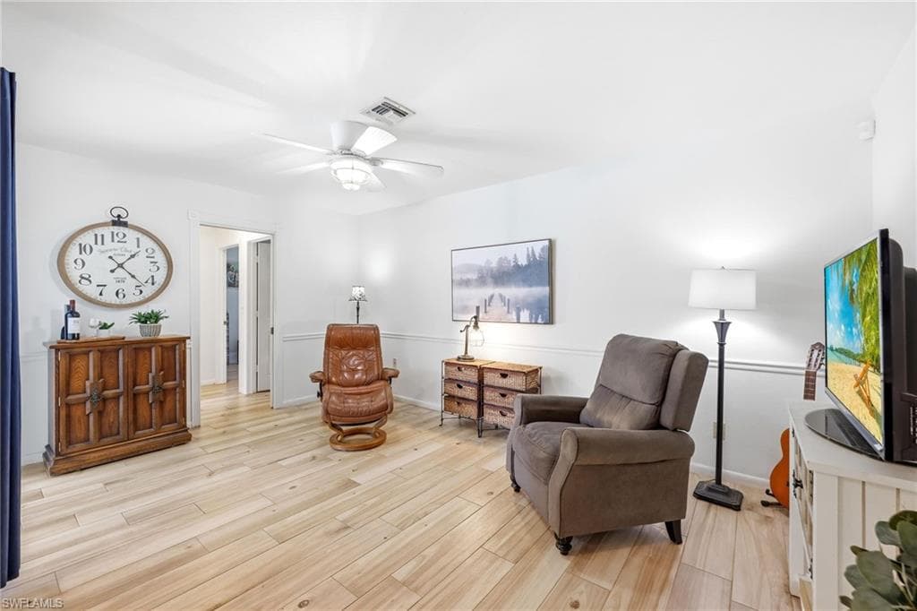 720 Meyer DR-11
