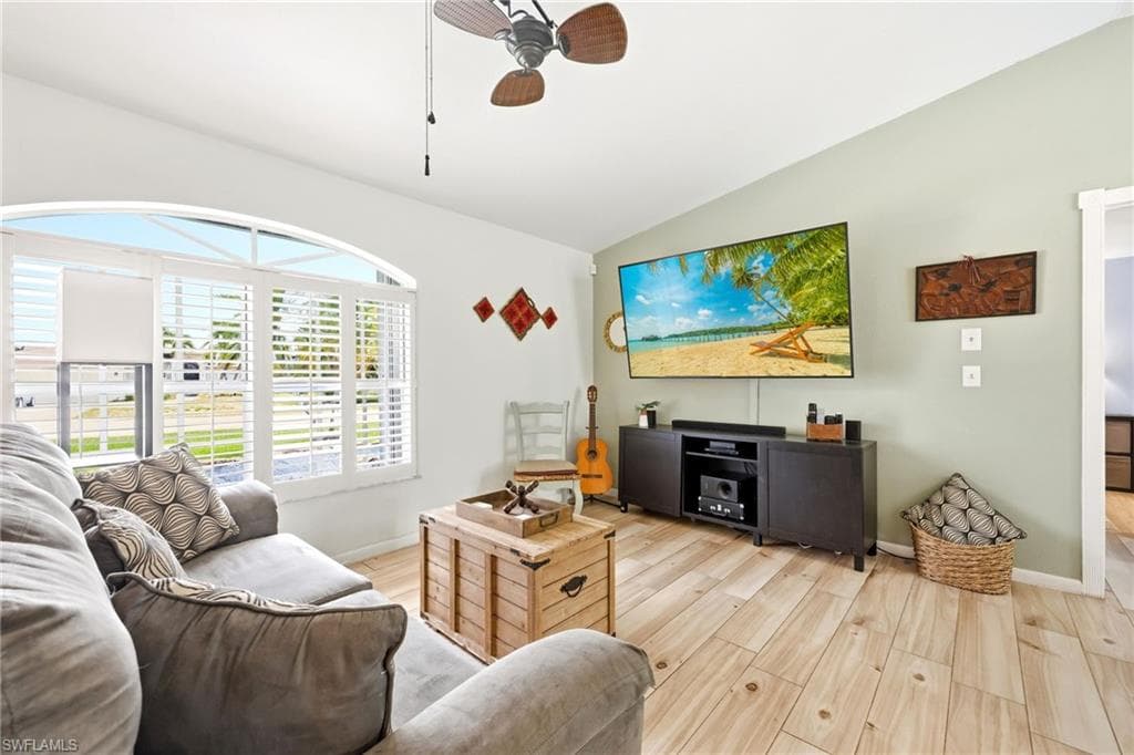 720 Meyer DR-4