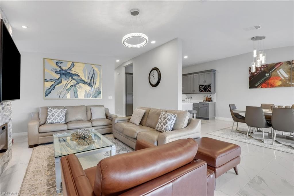 7648 Oleander Gate DR H202-11