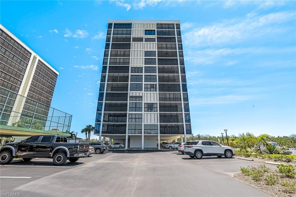 26235 Hickory BLVD 7B-3