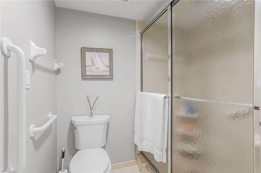 26235 Hickory BLVD 7B-18