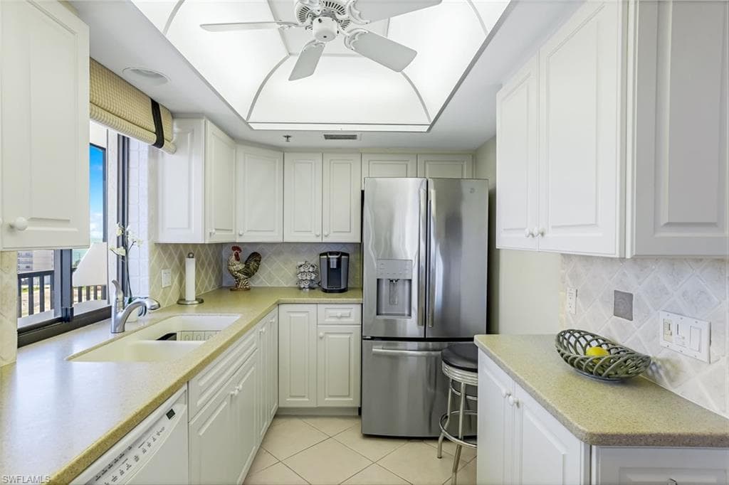 26235 Hickory BLVD 7B-11