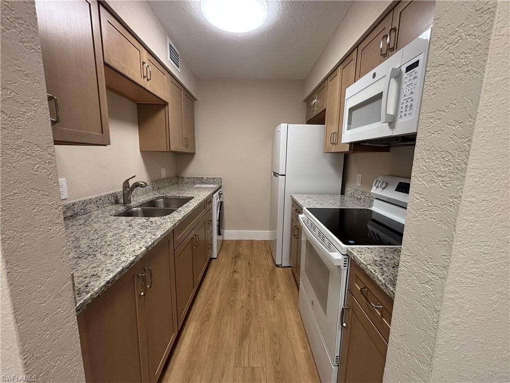 5327 Summerlin RD 2709-4