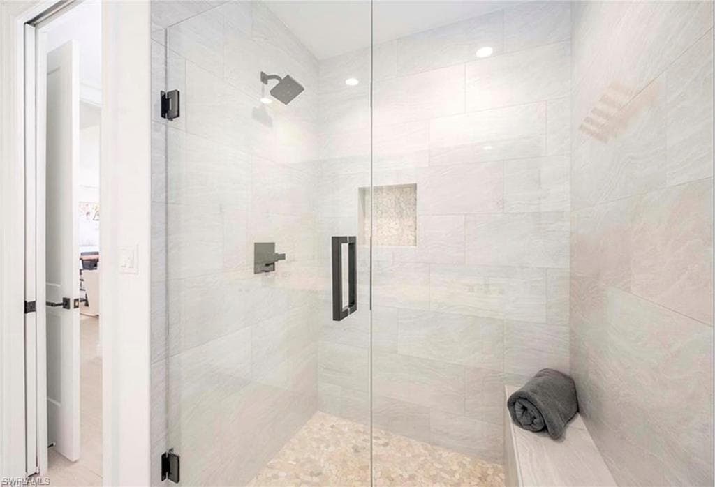 1111 Central AVE 403-17