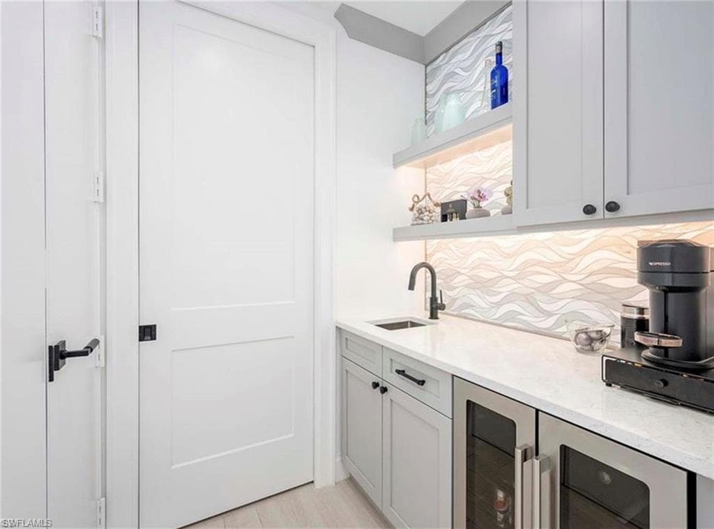 1111 Central AVE 403-7