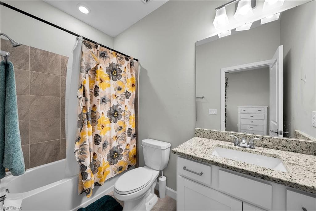 13846 Pine Lodge LN-24