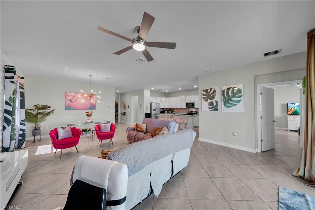 13846 Pine Lodge LN-19