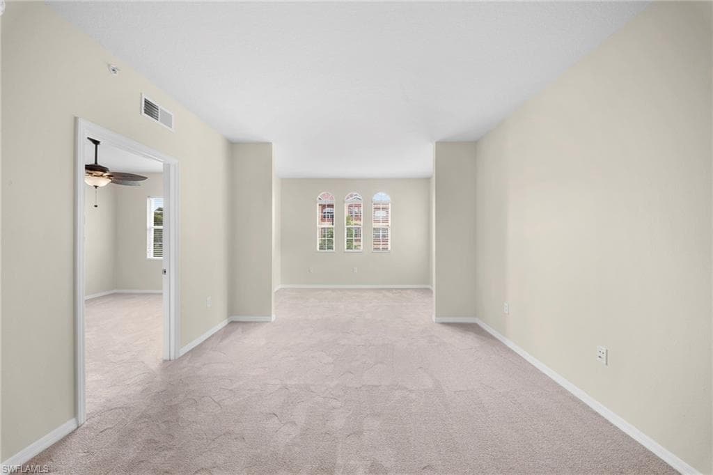 11400 ocean walk LN 214-17