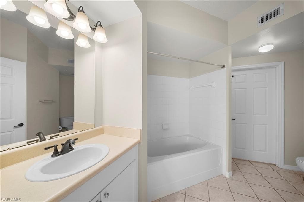 11400 ocean walk LN 214-24