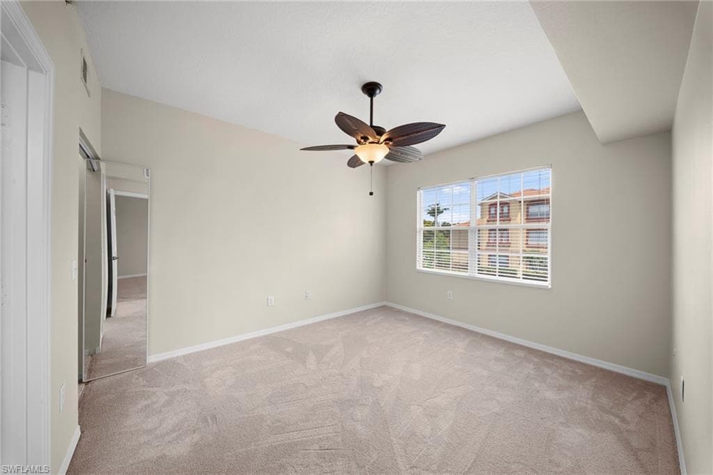 11400 ocean walk LN 214-19