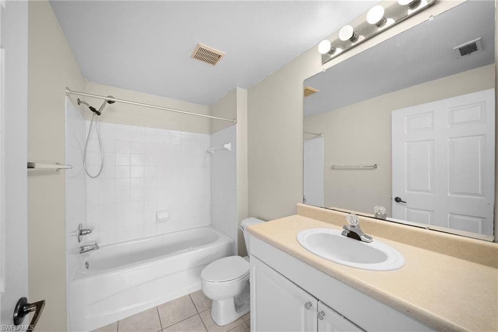 11400 ocean walk LN 214-31