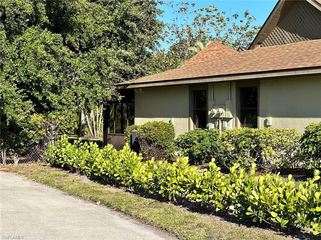 4266 Island CIR B-12