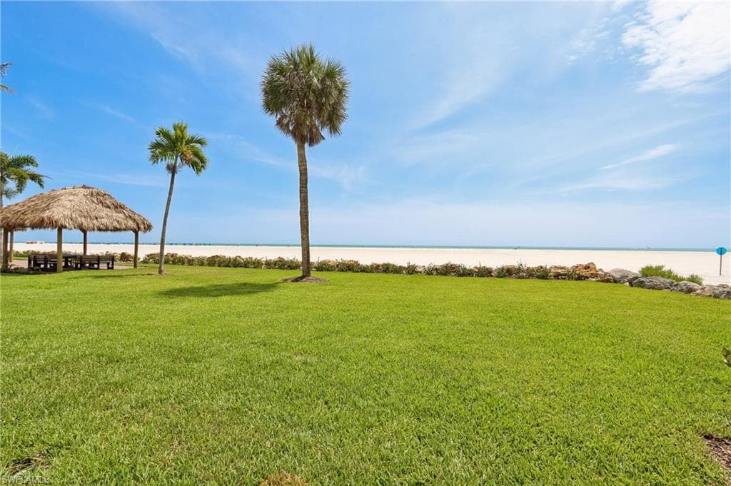 7500 Estero BLVD 102-21