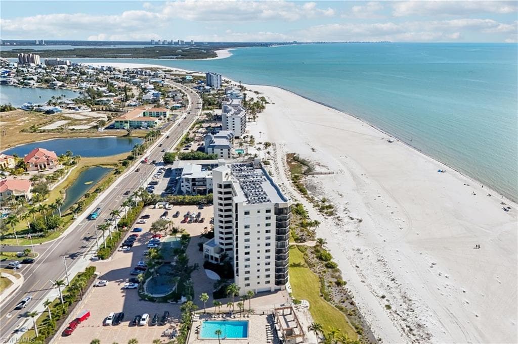 7500 Estero BLVD 102-23