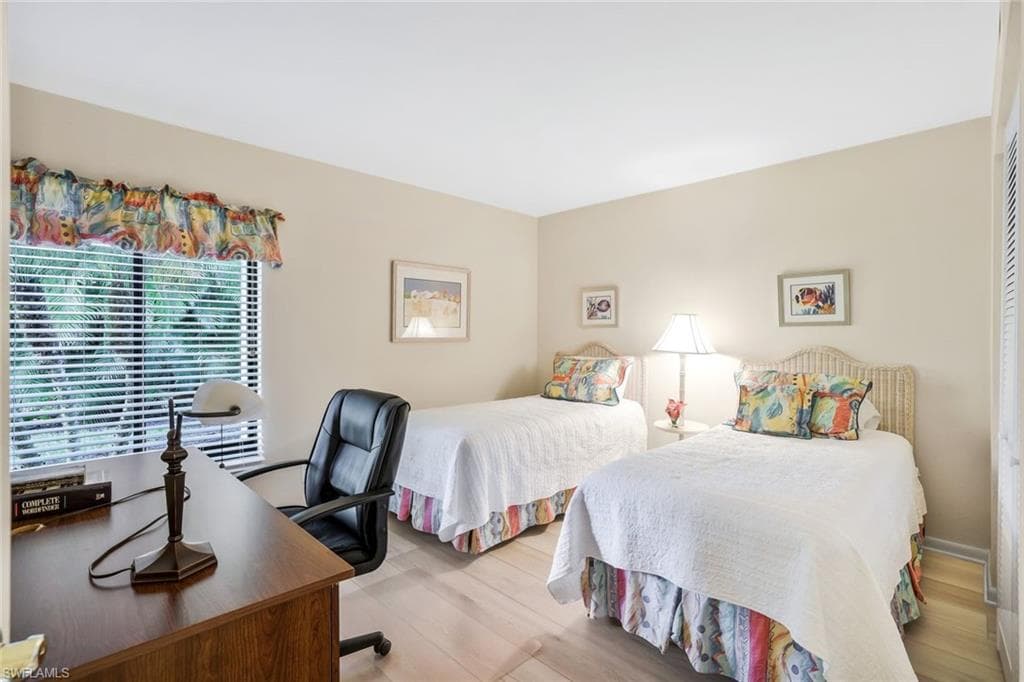 1111 Wildwood LN 1111-13