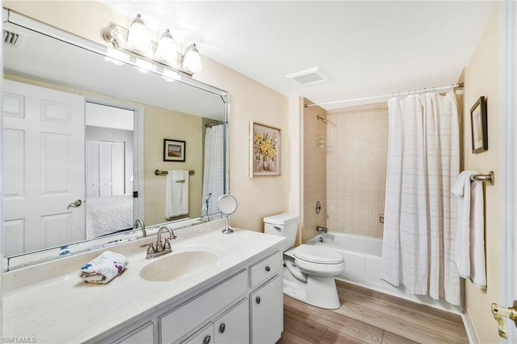 1111 Wildwood LN 1111-12