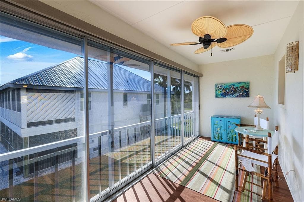 1610 Middle Gulf DR F5-22