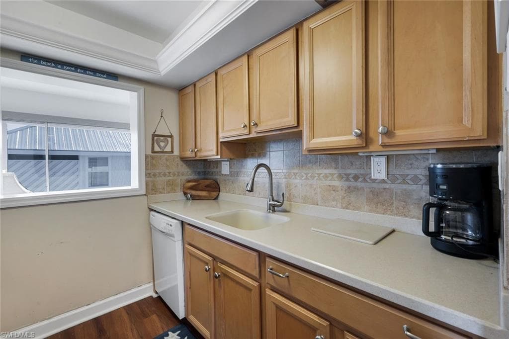 1610 Middle Gulf DR F5-9