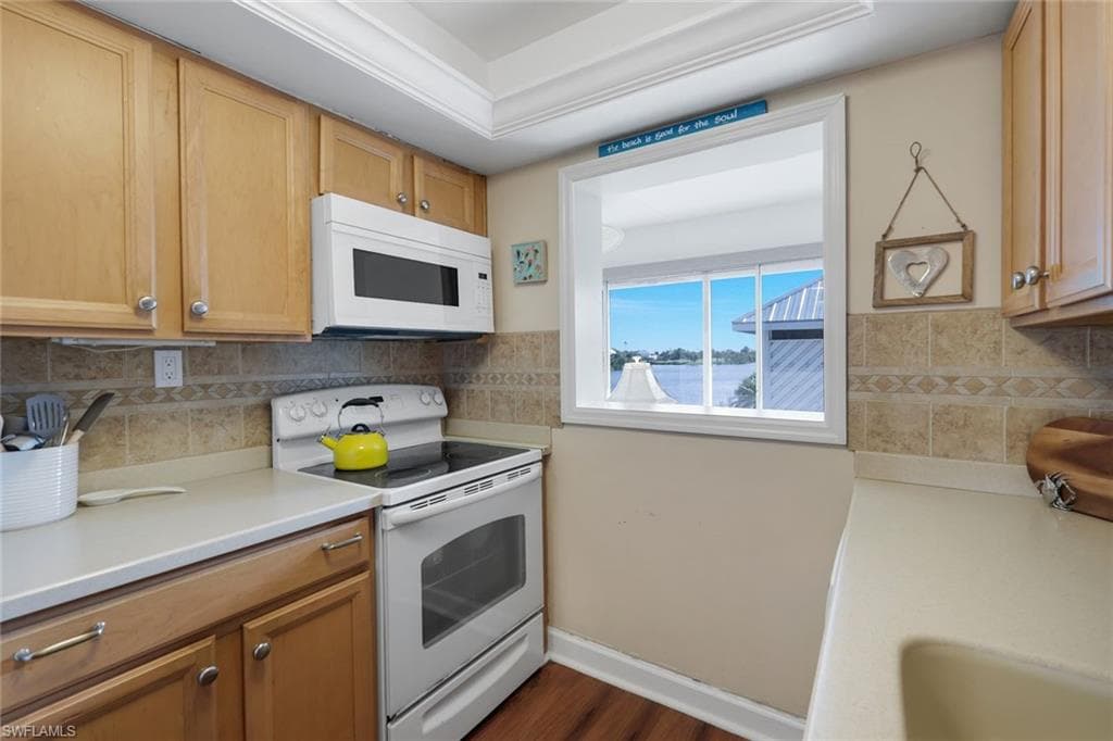 1610 Middle Gulf DR F5-8