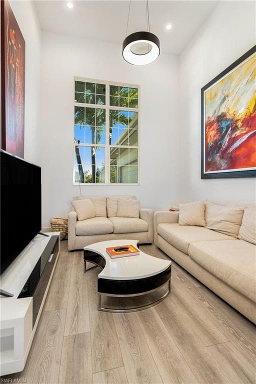 17288 Hidden Estates CIR-18