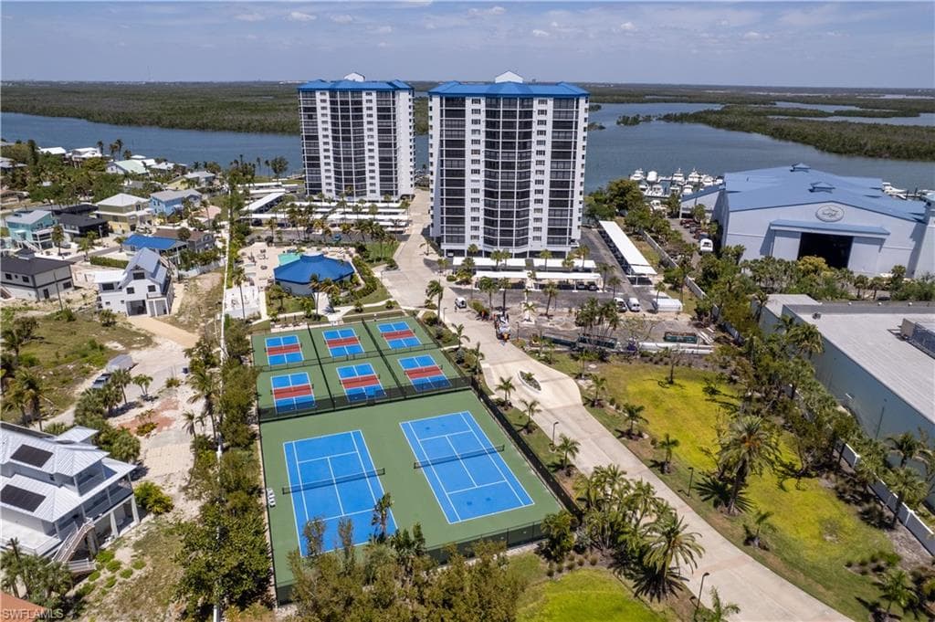 4753 Estero BLVD 802-43