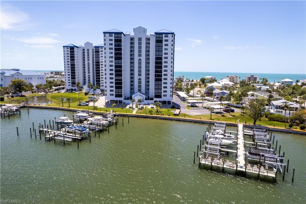 4753 Estero BLVD 802-1
