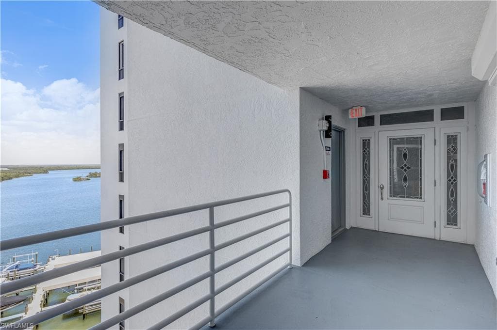 4753 Estero BLVD 802-33