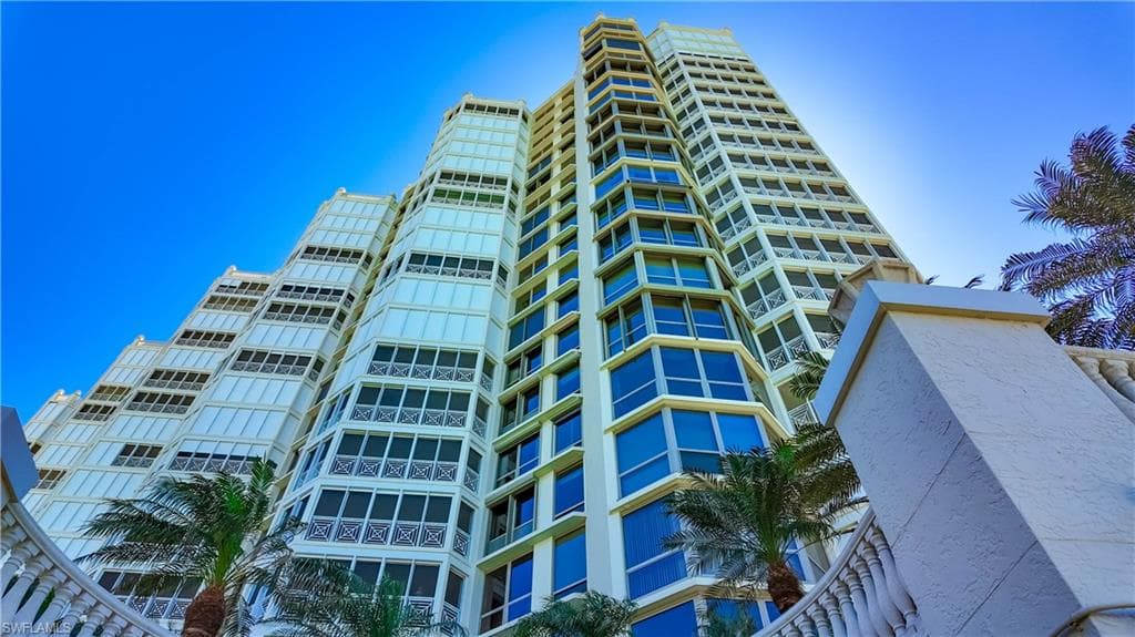 4021 Gulf Shore BLVD N 702-23