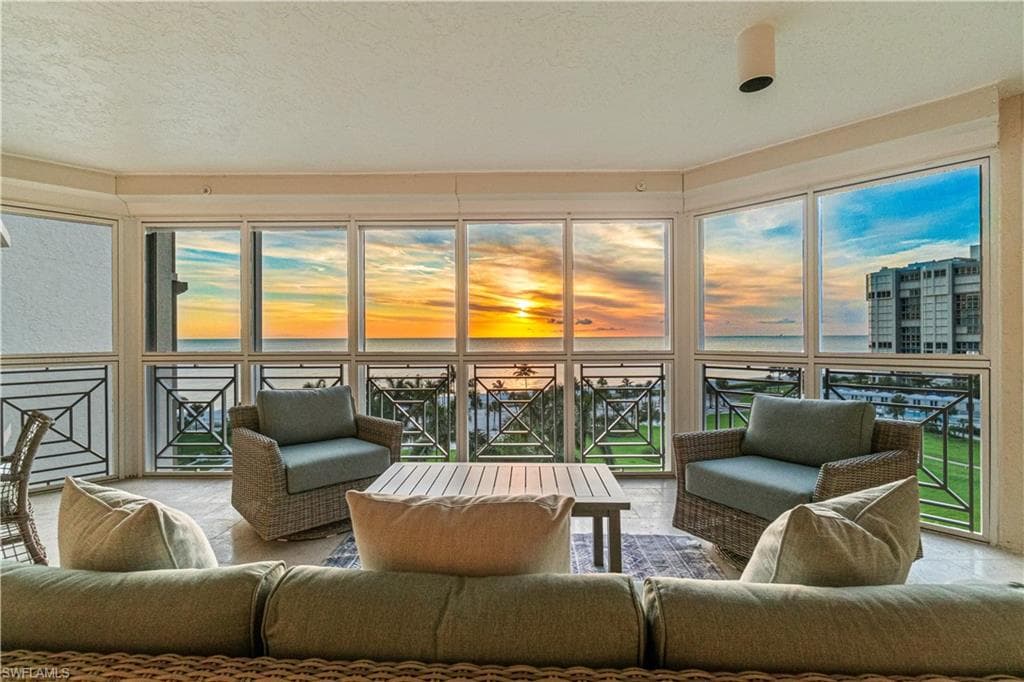 4021 Gulf Shore BLVD N 702-21