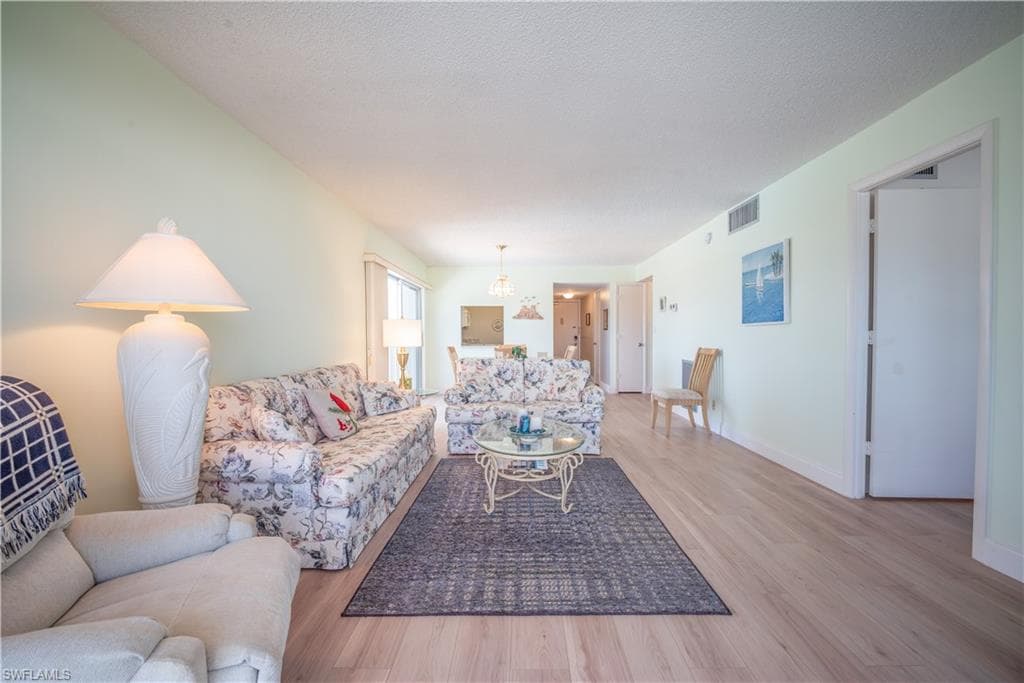6900 Estero BLVD 401-13