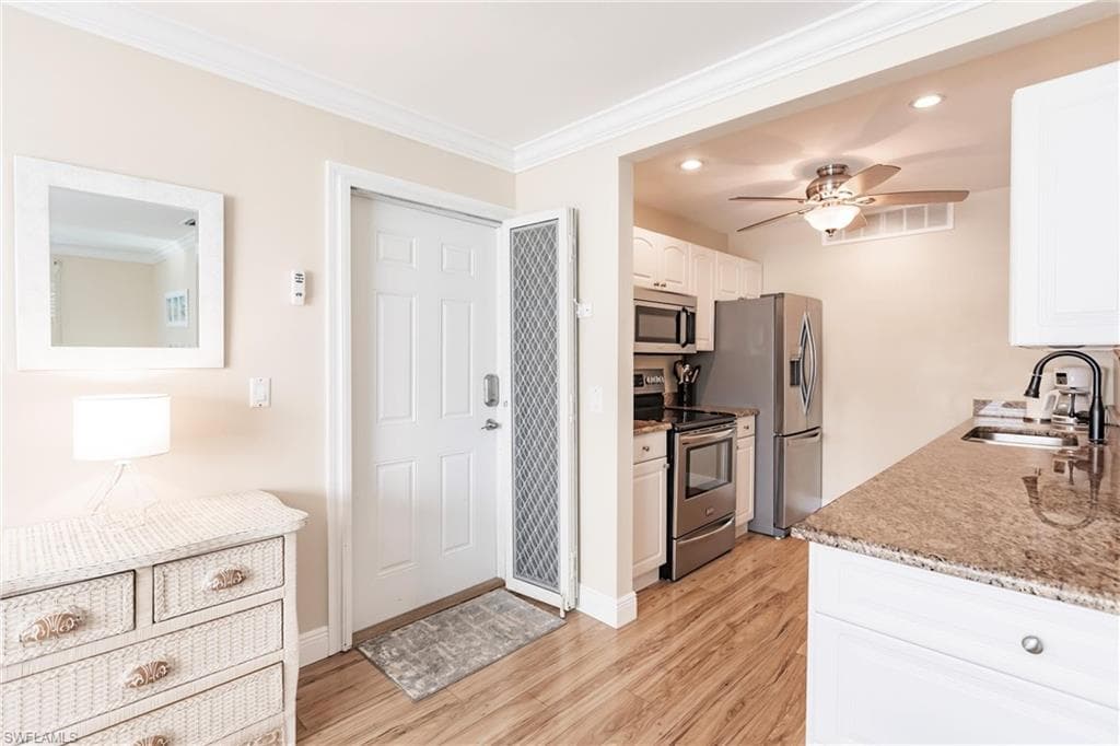 3380 N Key DR 5-4