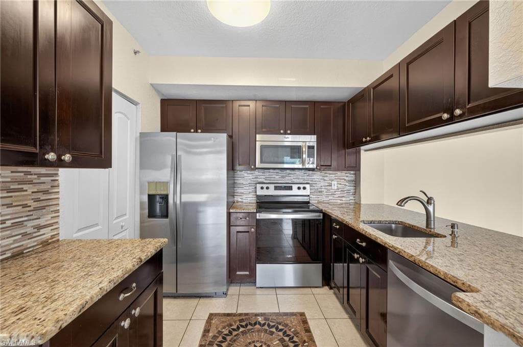 6401 Aragon WAY 106-3