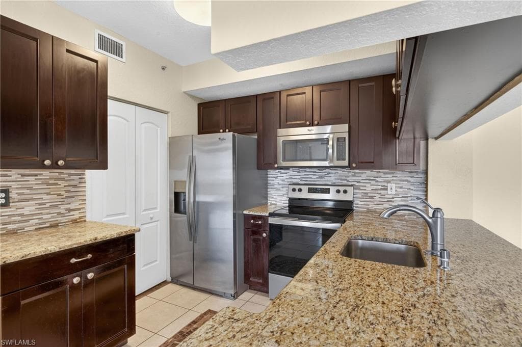 6401 Aragon WAY 106-4