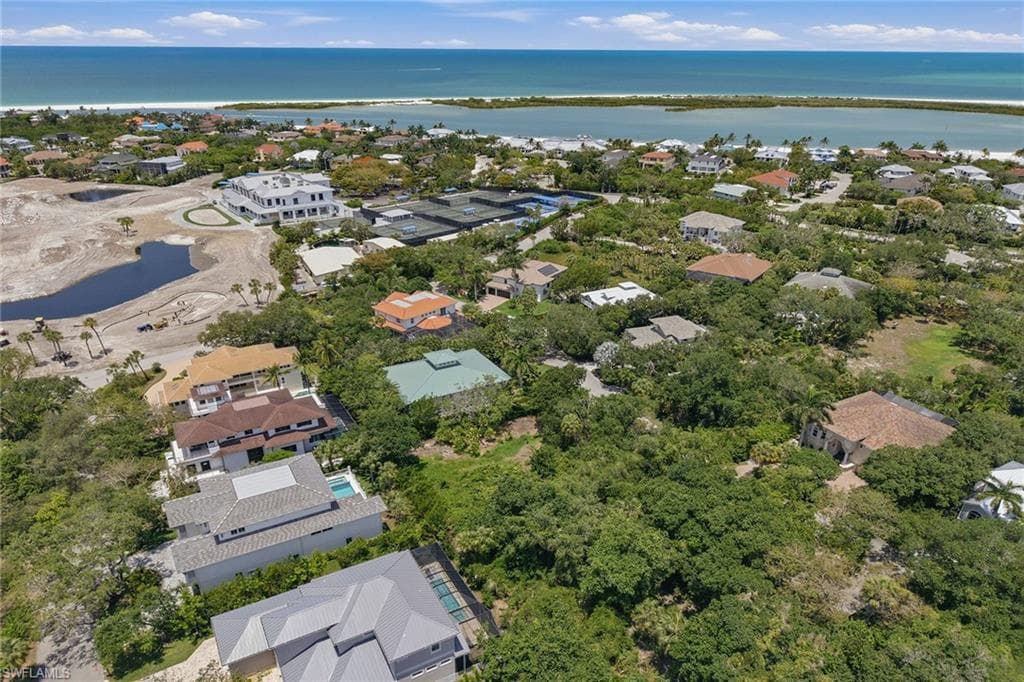 375 Gumbo Limbo LN-1