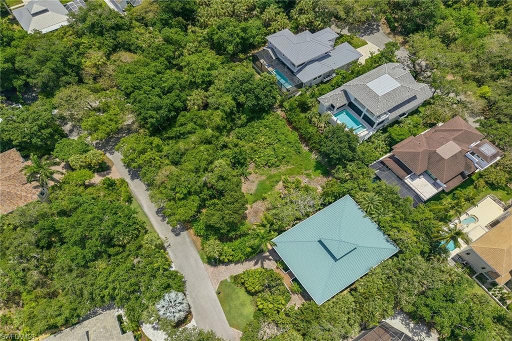 375 Gumbo Limbo LN-9