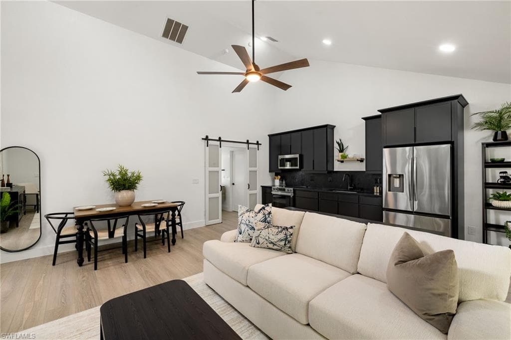 4521 3rd AVE NW-35