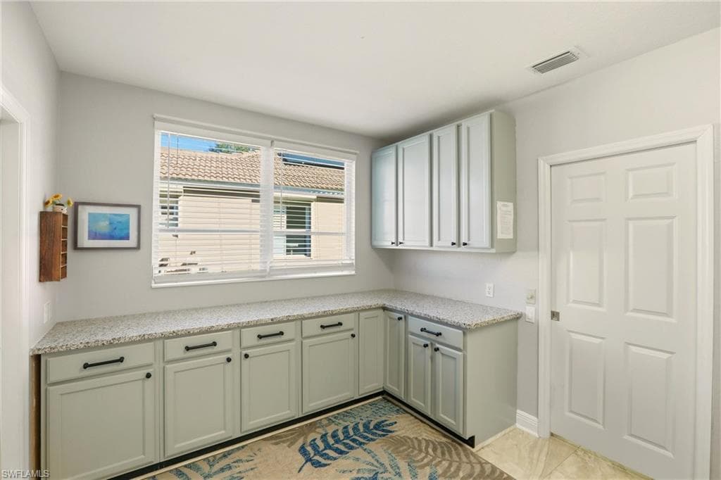 20441 Rookery DR-29