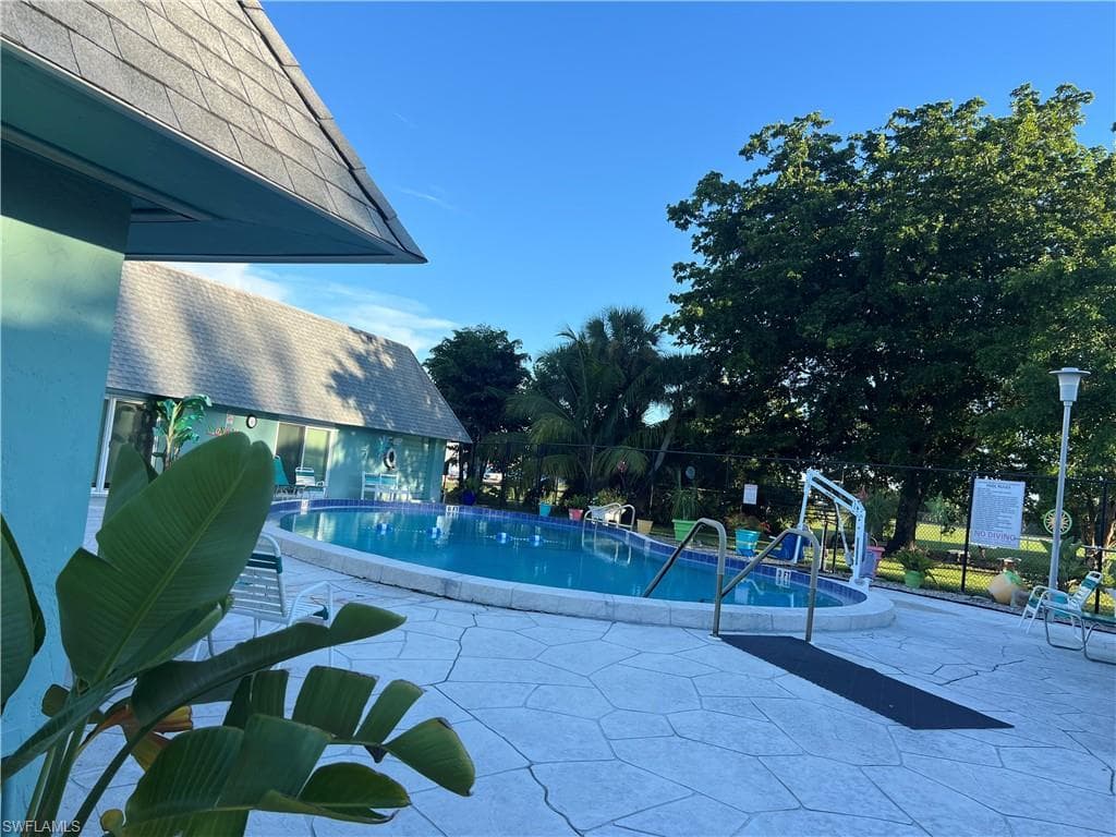 120 Grassy Key LN 38-27