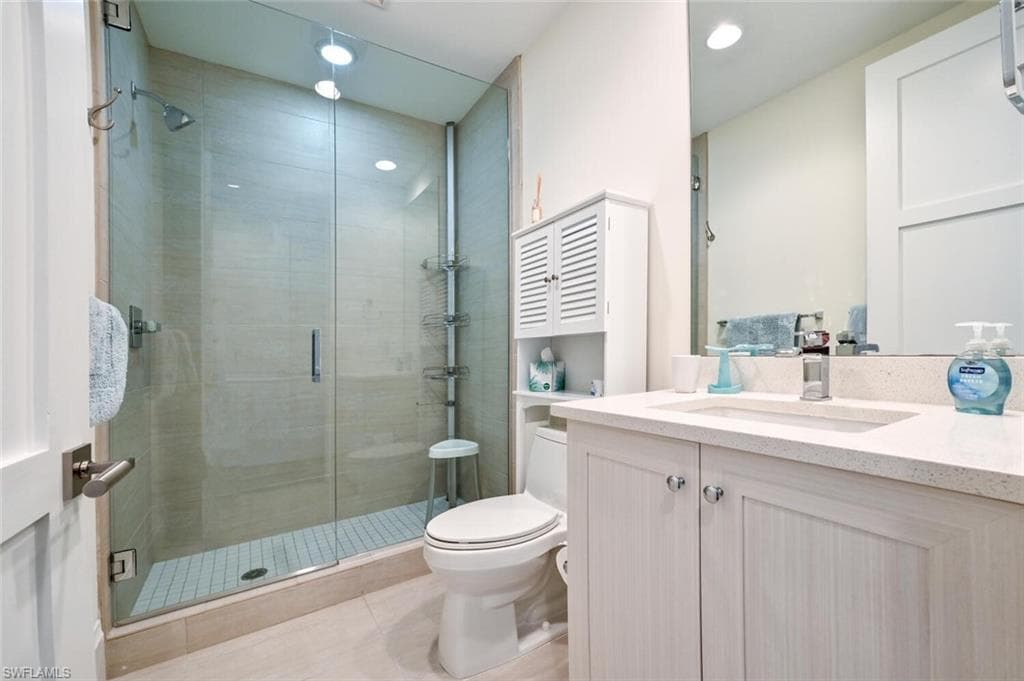 1030 3rd AVE S 105-33