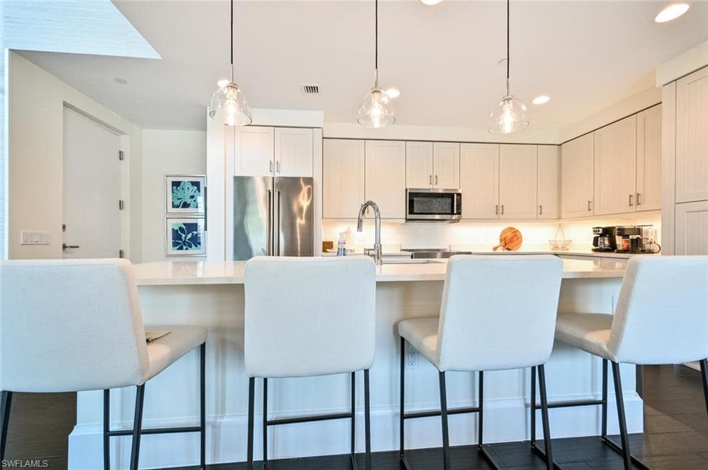 1030 3rd AVE S 105-15