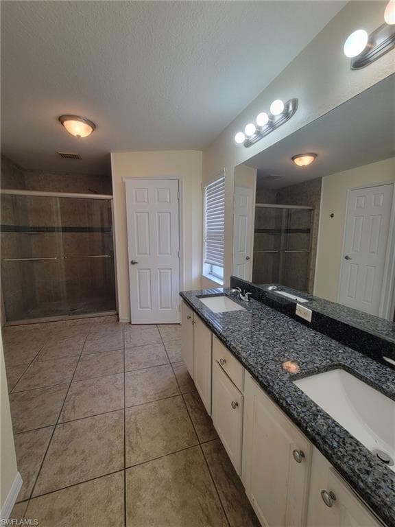 8071 Liriope LOOP-13