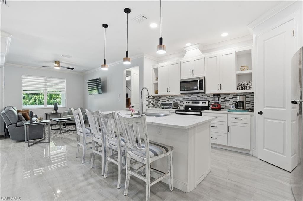 20230 Trailside DR-12
